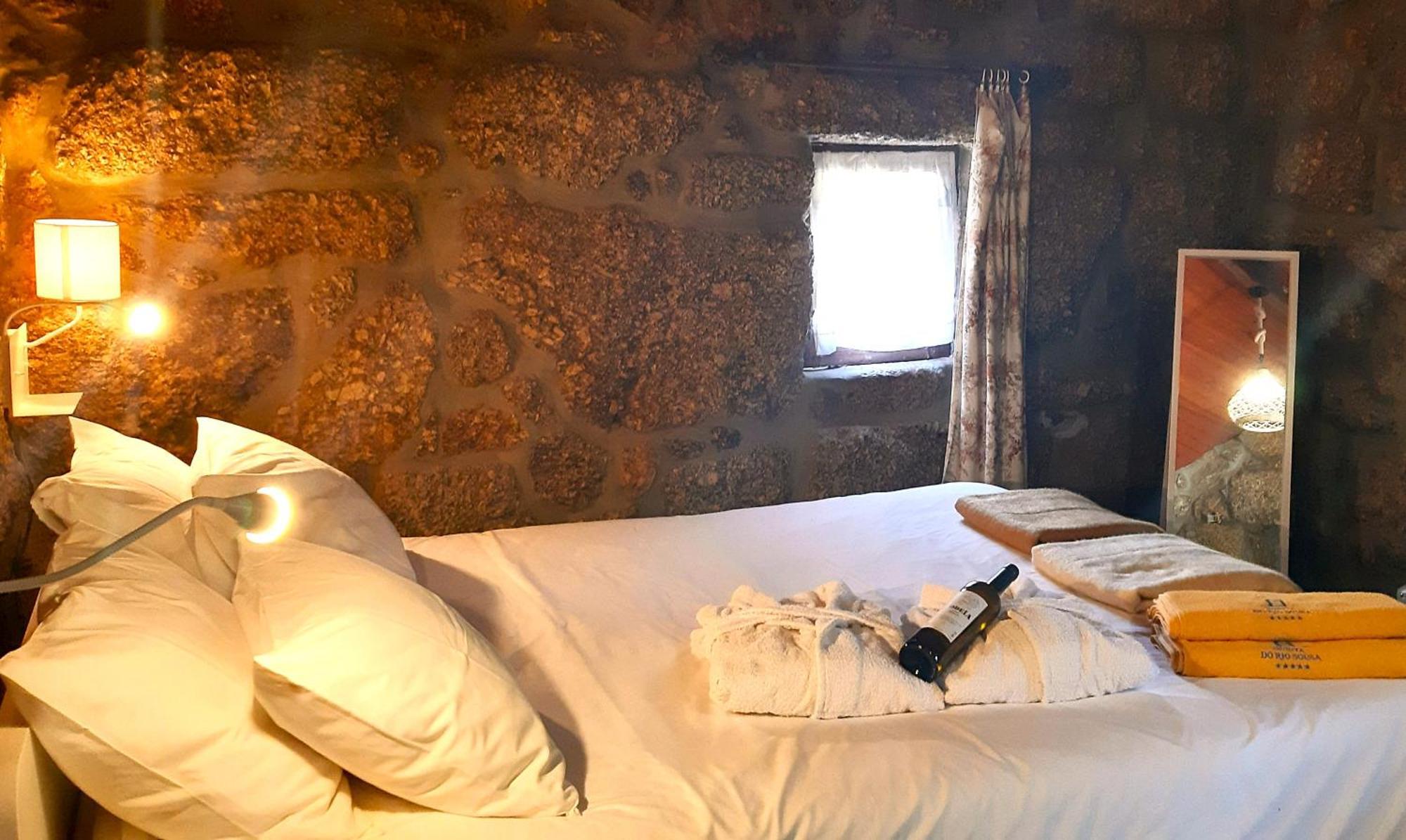 Dream Corner By Waterfalls, 20 Min To Oporto, By Porto With Love Lda Parada  Room photo